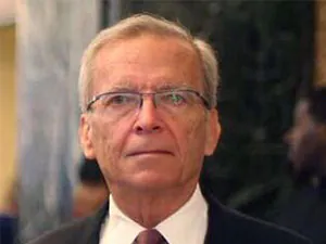 lucas verzbolovskis 300x225 1.jpg